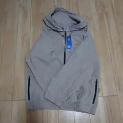 adidas パーカー
