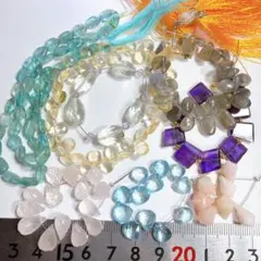 リ*サ様 クリスマスセール✨天然石ビーズの豪華なセットe43