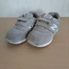 new balance 996 キッズスニーカー グレー