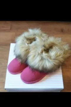 ピンク ファー付きムートンブーツ