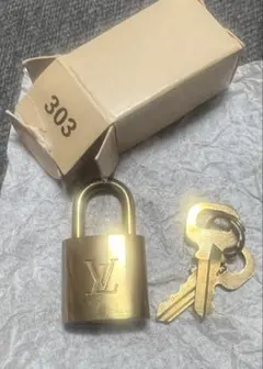LOUIS VUITTON パドロック 南京錠 鍵付き 303のサムネイル