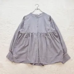 チャオパニック【F】グレー ノーカラーギャザー切替ペプラムチュニックブラウスのサムネイル