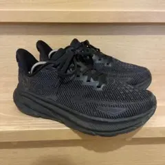 HOKA ホカオネオネ　CLIFTON9 クリフトン9 wideモデル27のサムネイル