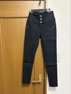 ISKO ブラック スキニーパンツ ハイウエスト