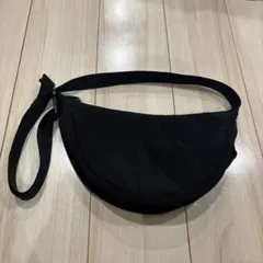 ［美品］UNIQLO ラウンドミニショルダーバッグ　黒　ユニクロ