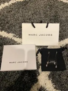 マークジェイコブス　ティアーズドロップ型　ピアス