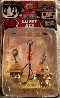 ワンピース　ルフィ エース フィギュアキーホルダー 2体セット