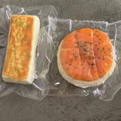 スクイーズ　チーズスティック　メロンパン