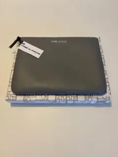 新品未使用　コムデギャルソン　ポーチのサムネイル