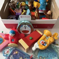マクドナルド　ハッピーセットまとめ売り　ドラえもん　おさるのジョージ　しんちゃんのサムネイル
