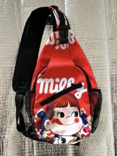 ボディバッグ ペコちゃん