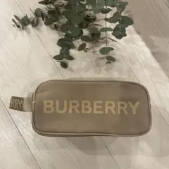 Burberryノベルティポーチ