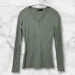 美品❣️【free】グレー 長袖Tシャツ 上品 無地 シンプル 着回し 重ね着