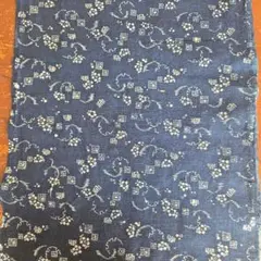 古布　木綿　桜　型染　中型染　藍染　はぎれ　X73　襤褸　浴衣　着物　更紗　絣