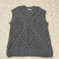 美品　ZARA グレー ニットベスト Mサイズ