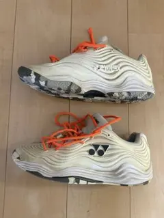 オムニクレー シューズ