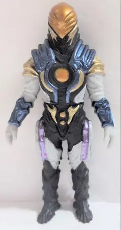ウルトラ怪獣シリーズ131　グリーザ（第2形態）　500ソフビ　レア物　美品のサムネイル