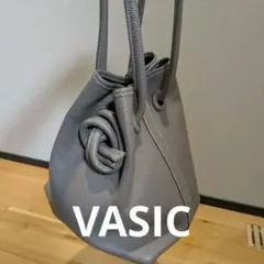 大人気 VASIC ヴァジック グレー バケツ トート 2way ショルダーのサムネイル