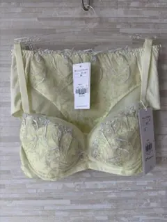 B70&M」トリンプ 天使のブラ 極上ライト599 ノンワイヤーブラ&ショーツ