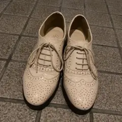 レースアップシューズ