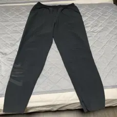 adidas 黒 ジャージパンツ サイドストライプ