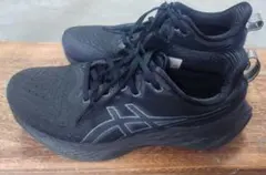 ASICS ランニングシューズ ブラック　NOVABLAST 4のサムネイル