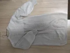 ホワイト ニットワンピース ケーブル編み