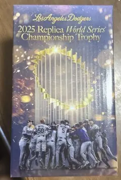 ドジャース 2025年ワールドシリーズ優勝トロフィー 5/11来場者配布品