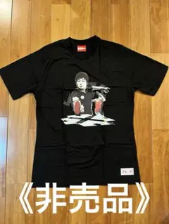 Coca-Cola 卓球選手 アーティストデザインTシャツ 黒