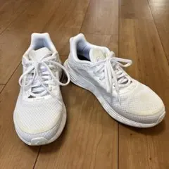 アディダス　ランニングシューズ