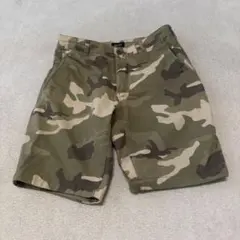BEAMS カモフラージュ ハーフパンツ S カーキ 迷彩柄 ショートパンツのサムネイル