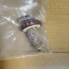 こびとづかん　めじるしアクセサリー　ベニキノコビト