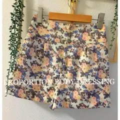 ☆PROPORTION BODY DRESSING☆お花柄 ショートパンツのサムネイル