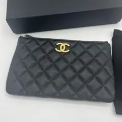 CHANEL 新品未使用 クラシックポーチ クラッチバッグ フラットポーチ