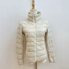 ユニクロ　ウルトラライトダウンジャケット（S）アイボリー系
