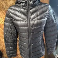 UNIQLO フード付き プレミアムウルトラダウンジャケット