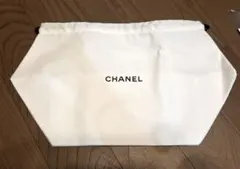 CHANEL ホワイトキャンバス巾着