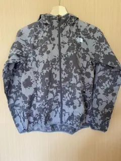 ノースフェイス　ウィンドブレーカー