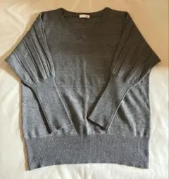 【匿名配送】インデックス Vネック セーター グレー Mサイズ