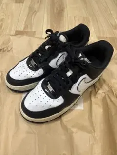 Nike Air Force 1 Low ナイキ　エアフォース1 ロー　　パンダ 楽天市場】NIKE AIR FORCE 1 LV8 2 GS 【PANDA】 ナイキ エア フォース
