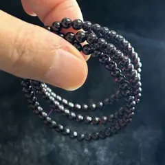 ガーネット３連　天然石ブレスレット