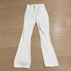 ホワイト フレアデニムパンツ