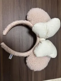ディズニー ミニーカチューシャ 薄ピンクボア