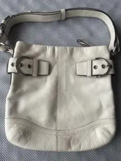 6005◯ COACH ショルダーバッグ レザー ホワイト ソーホー - メルカリ