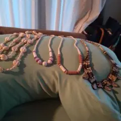 貝殻とビーズのネックレスセット