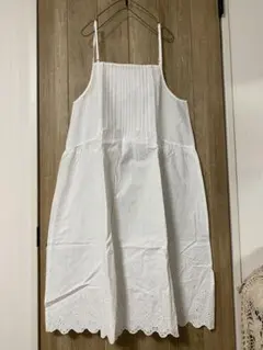 新品★サマンサモスモス★裾スカラップ刺繍ペチワンピース★オフ