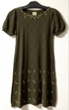 シビラ ニット透かし編み刺繍ワンピース　オリーブグリーン　SSサイズ