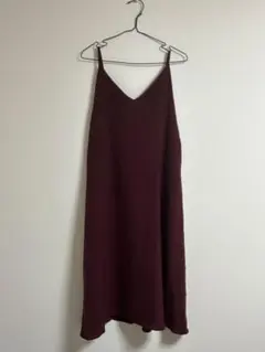 バーガンディ キャミワンピース Vネック
