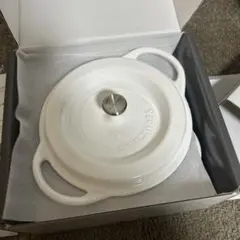 【未使用】VERMICULAR 鍋 18cm ホワイト Oven Pot 2.0 | 18cm | Standing Handle – Vermicular