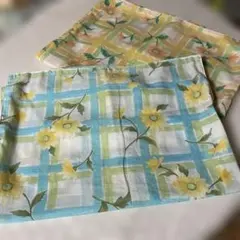 花柄、枕カバー2種類